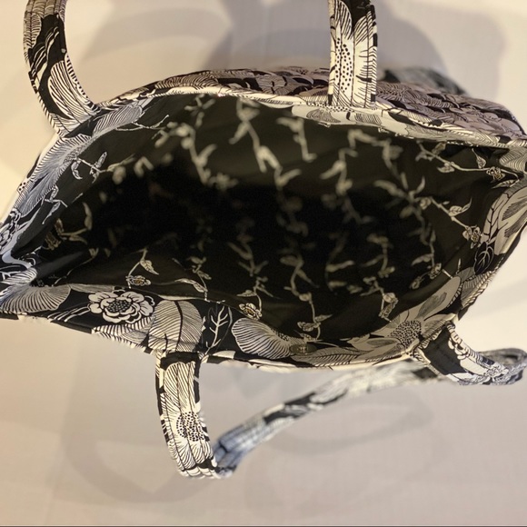 NWT Vera Bradley Tote Bag in Signature Cotton, Bedford Blooms - Picture 11 of 16